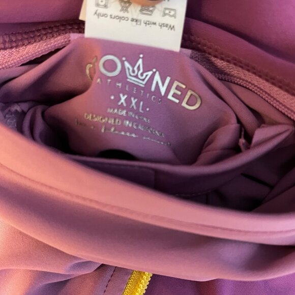 Crowned Athletics - Golden Fate - Reversible Jacket - NWT - XXL - Disney Tangled - Picture 15 of 15